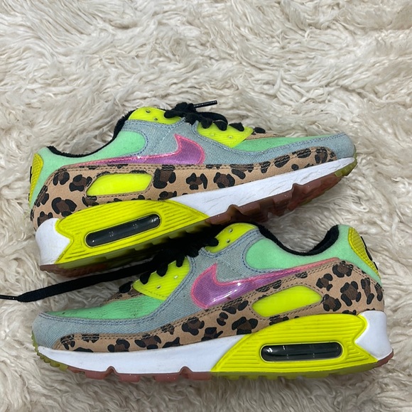 Nike sneakers - Picture 1 of 4